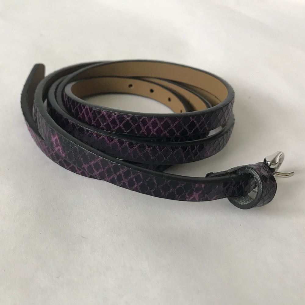 NWOT Ann Taylor Loft PVC skinny belt